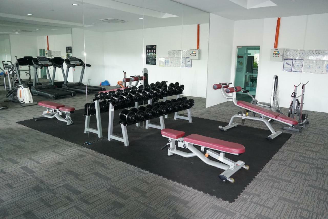 Victoria Home - Galleria Seri Kembangan Esterno foto